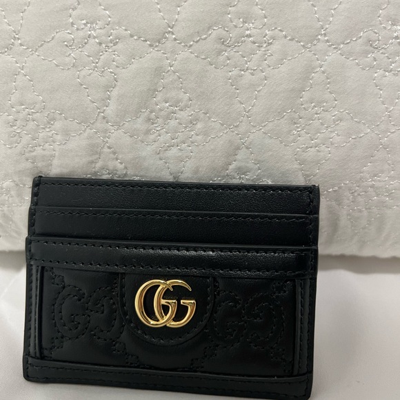 GUCCI
GG matelassé card case - Picture 4 of 5